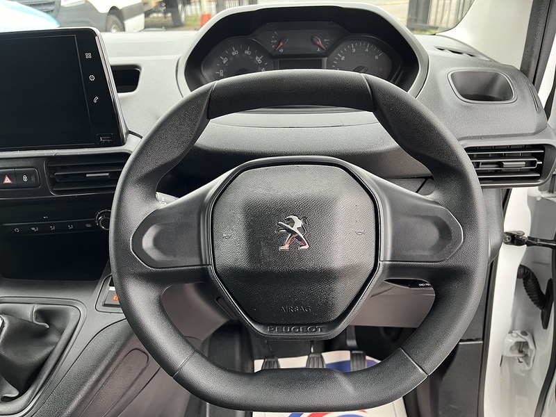 Peugeot PROFESSIONAL 1.5HDi 100 1000 L1 (ULEZ)