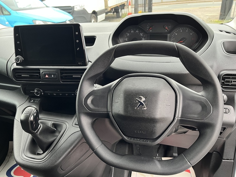 Peugeot PROFESSIONAL 1.5HDi 100 1000 L1 (ULEZ)