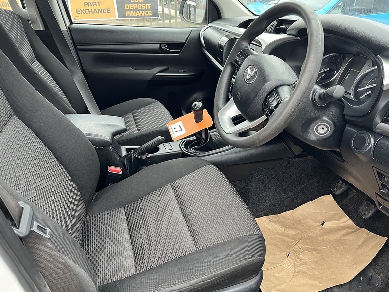 Toyota 2.4 D-4D 150 ACTIVE 4x4 DOUBLECAB PICKUP 2.4 4dr Pick Up Manual Diesel