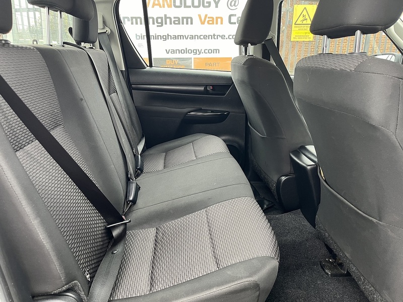 Toyota 2.4 D-4D 150 ACTIVE 4x4 DOUBLECAB PICKUP 2.4 4dr Pick Up Manual Diesel