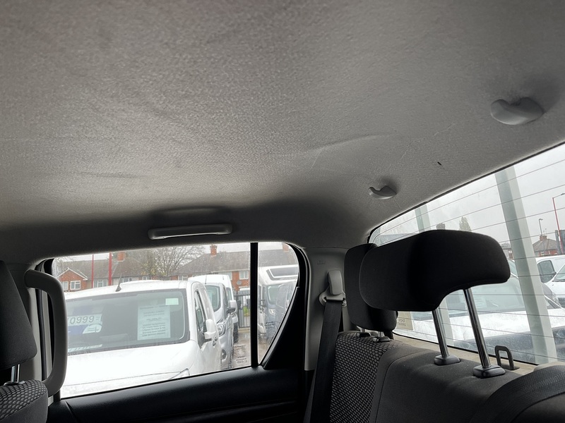 Toyota 2.4 D-4D 150 ACTIVE 4x4 DOUBLECAB PICKUP 2.4 4dr Pick Up Manual Diesel