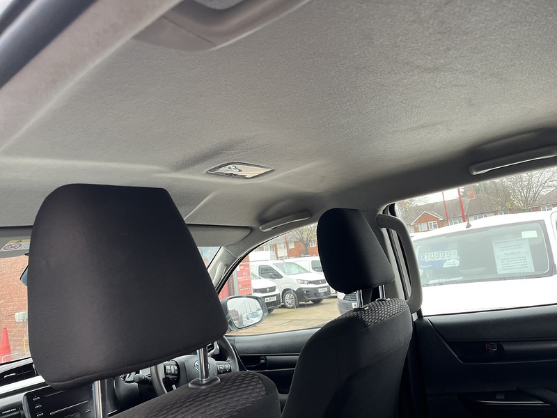 Toyota 2.4 D-4D 150 ACTIVE 4x4 DOUBLECAB PICKUP 2.4 4dr Pick Up Manual Diesel