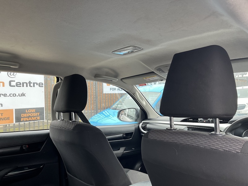 Toyota 2.4 D-4D 150 ACTIVE 4x4 DOUBLECAB PICKUP 2.4 4dr Pick Up Manual Diesel