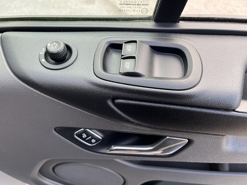 Ford 300 2.0TDCi SWB (AIRCON) ULEZ