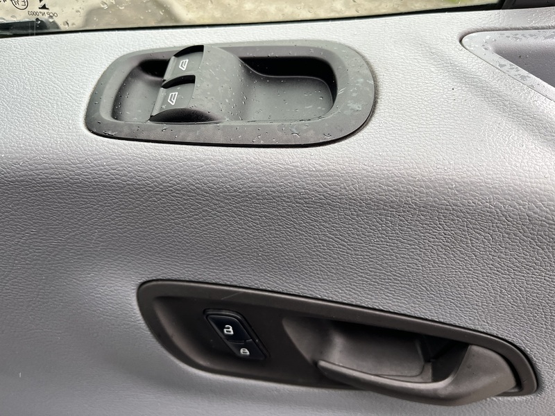 Ford 350 2.0TDCi L3H3 LWB HITOP (AIRCON) ULEZ