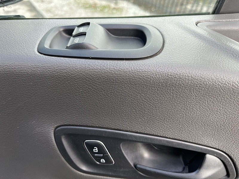 Ford 350 2.0TDCi 130 LWB L3H3 (AIR-CON) ULEZ