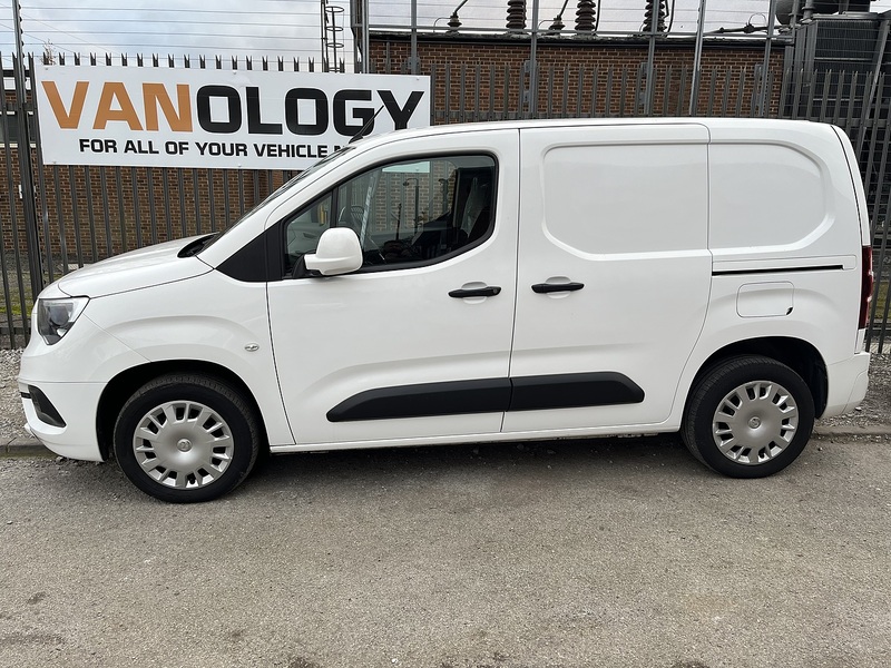 Peugeot 1.5HDi 100 L1 PROFESSIONAL (3 SEAT) ULEZ