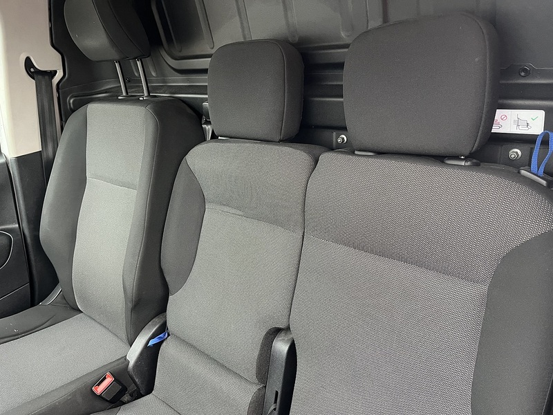 Peugeot 1.5HDi 100 L1 PROFESSIONAL (3 SEAT) ULEZ