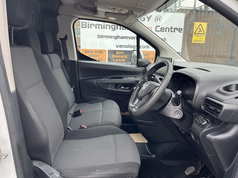 Peugeot 1.5HDi 100 L1 PROFESSIONAL (3 SEAT) ULEZ