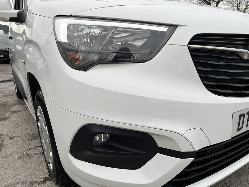 Peugeot 1.5HDi 100 L1 PROFESSIONAL (3 SEAT) ULEZ