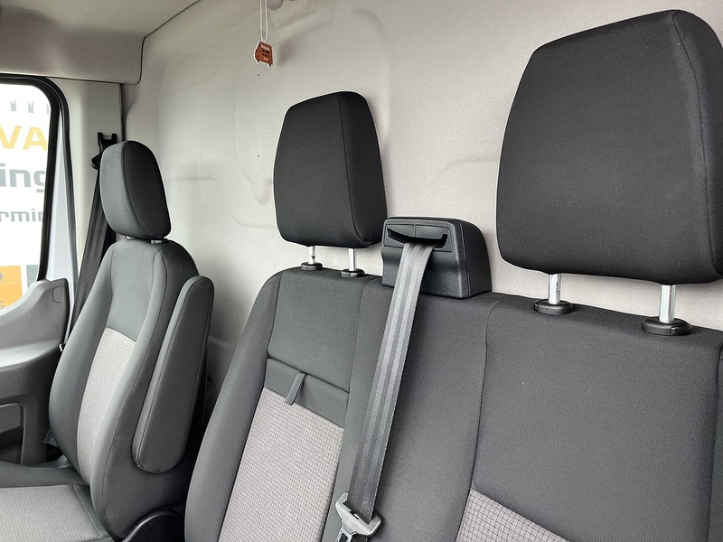 Ford 350 2.0TDCi L4 XLWB 'JUMBO' VAN (AIRCON)