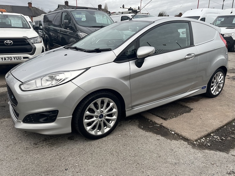 Ford 1.6 TDCi Sport Panel Van 3dr Diesel Manual (94 bhp)