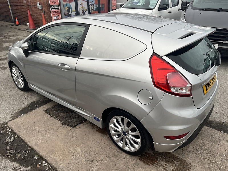 Ford 1.6 TDCi Sport Panel Van 3dr Diesel Manual (94 bhp)