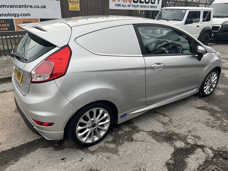 Ford 1.6 TDCi Sport Panel Van 3dr Diesel Manual (94 bhp)