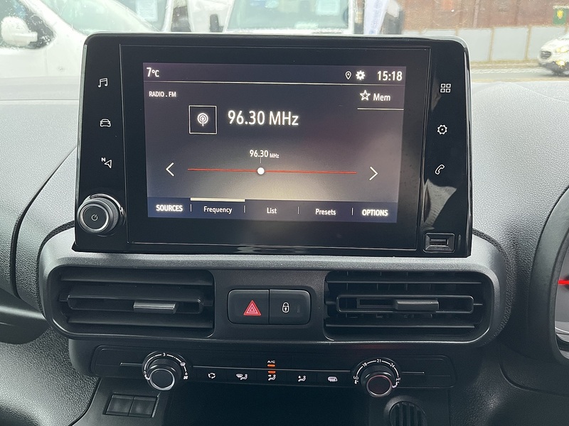 Vauxhall 1.5 Turbo D 2300 Sportive Panel Van Diesel Manual L1 H1 Euro 6 (100 ps)