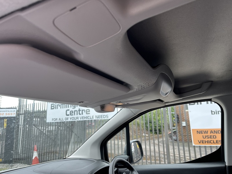 Vauxhall 1.5 Turbo D 2300 Dynamic Panel Van Diesel Manual L2 H1 Euro 6 (100 ps)