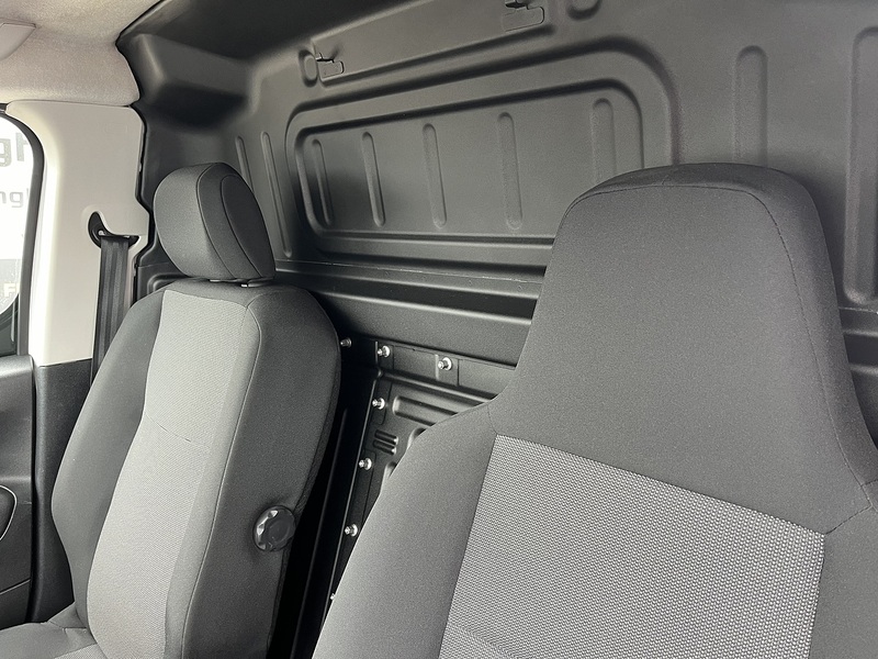 Vauxhall 1.5 Turbo D 2300 Dynamic Panel Van Diesel Manual L2 H1 Euro 6 (100 ps)