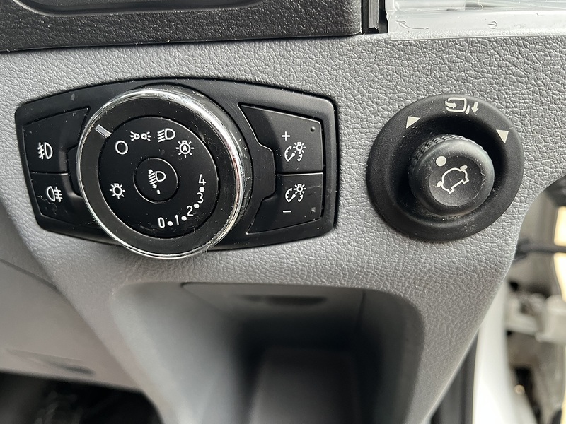 Ford TREND 350 2.0TDCi 130 L3H2 LWB (HIGH SPEC) ULEZ