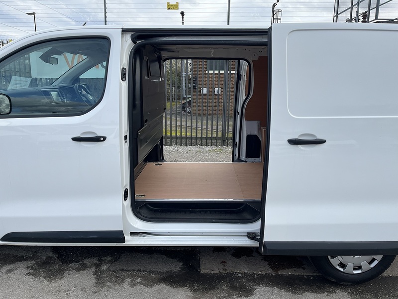 Vauxhall 2.0 Turbo D 3100 Edition Panel Van 5dr Diesel Manual L2 H1 Euro 6 (s/s) (120 ps)