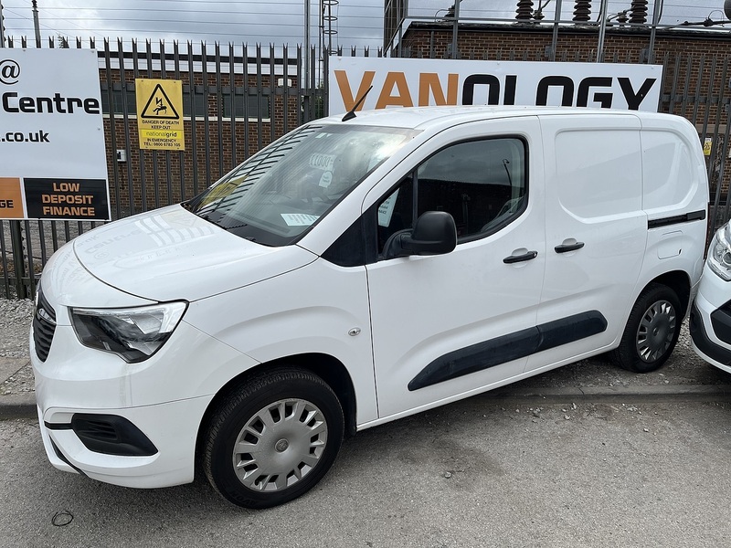 Vauxhall 1.5 Turbo D 2300 Sportive Panel Van 5dr Diesel Manual L1 H1 Euro 6 (100 ps)