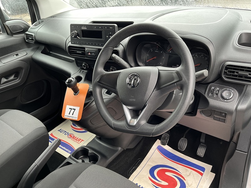 Vauxhall 1.5 Turbo D 2300 Dynamic Panel Van 6dr Diesel Manual L2 H1 Euro 6 (100 ps)