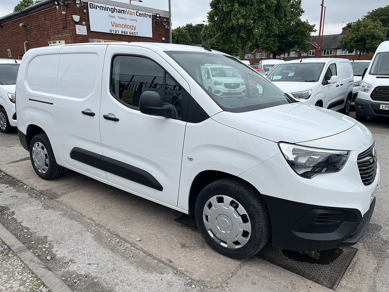 Vauxhall 1.5 Turbo D 2300 Dynamic Panel Van 6dr Diesel Manual L2 H1 Euro 6 (100 ps)