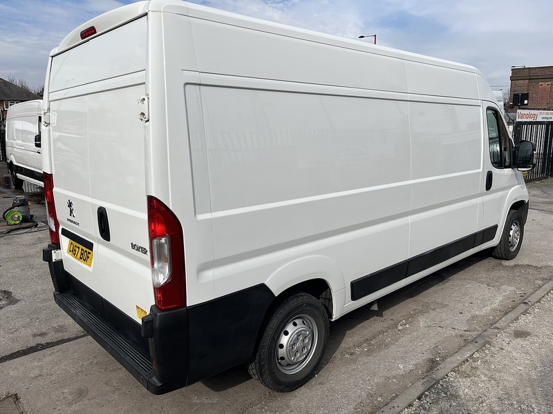 Peugeot 2.0 BlueHDi 335 Professional Panel Van 5dr Diesel Manual L3 H2 Euro 6 (130 ps)