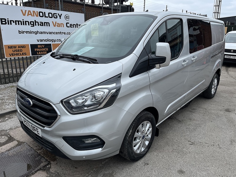 Ford 2.0 320 EcoBlue Limited Crew Van Double Cab 6dr Diesel Manual L2 H1 Euro 6 (s/s) (6 Seat) (130 ps)