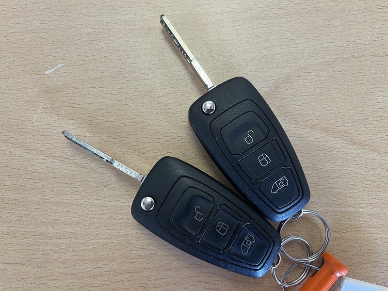 Ford 2.0 320 EcoBlue Limited Crew Van Double Cab 6dr Diesel Manual L2 H1 Euro 6 (s/s) (6 Seat) (130 ps)