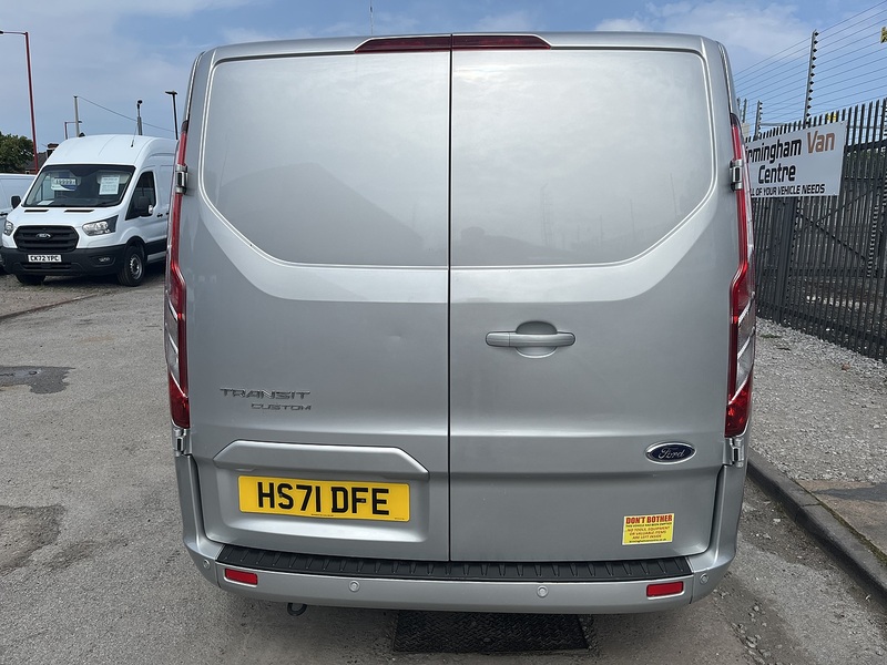 Ford 2.0 320 EcoBlue Limited Crew Van Double Cab 6dr Diesel Manual L2 H1 Euro 6 (s/s) (6 Seat) (130 ps)