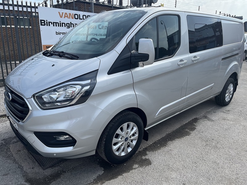 Ford 2.0 320 EcoBlue Limited Crew Van Double Cab 6dr Diesel Manual L2 H1 Euro 6 (s/s) (6 Seat) (130 ps)