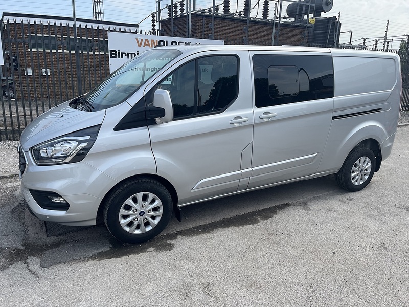Ford 2.0 320 EcoBlue Limited Crew Van Double Cab 6dr Diesel Manual L2 H1 Euro 6 (s/s) (6 Seat) (130 ps)