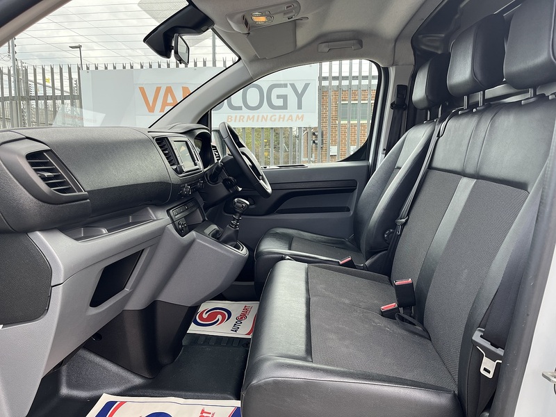 Vauxhall 1.5 Turbo D 2900 Dynamic Panel Van 6dr Diesel Manual L2 H1 Euro 6 (s/s) (100 ps)