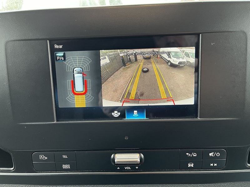 Mercedes-Benz 2.1 314 CDI Premium Panel Van 5dr Diesel Manual FWD L2 H2 Euro 6 (s/s) (143 ps)