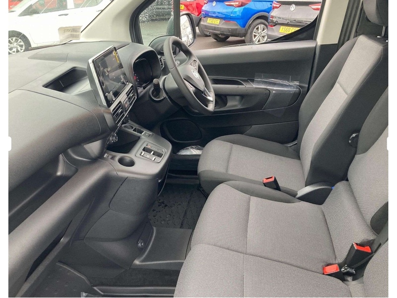 Vauxhall 2300 50kWh Sportive Panel Van 5dr Electric Auto L1 H1 (7.4kW Charger) (136 ps)