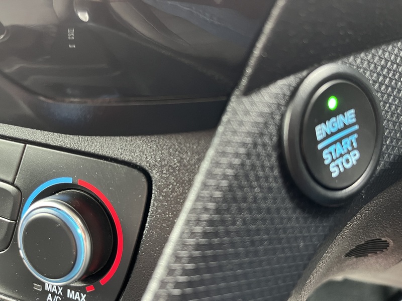 Ford 1.5 200 EcoBlue Limited Panel Van 5dr Diesel Auto L1 Euro 6 (s/s) (120 ps)