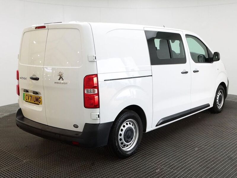 Peugeot e 1200 75kWh Professional Standard Panel Van 6dr Electric Auto MWB (136 ps)