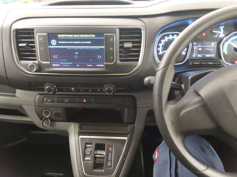 Peugeot e 1200 75kWh Professional Standard Panel Van 6dr Electric Auto MWB (136 ps)