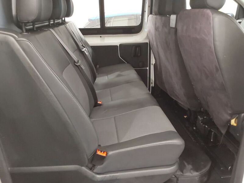 Peugeot e 1200 75kWh Professional Standard Panel Van 6dr Electric Auto MWB (136 ps)