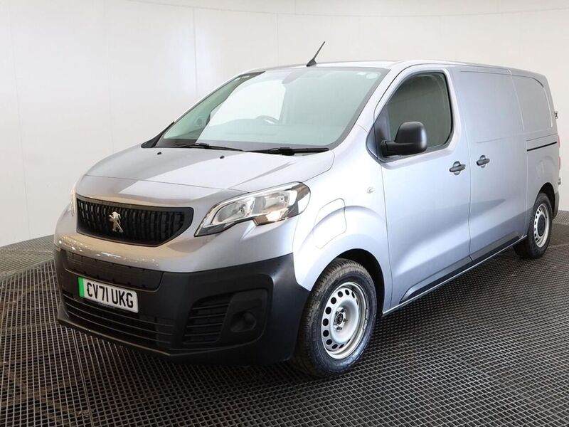 Peugeot e 1200 75kWh Professional Standard Panel Van 6dr Electric Auto MWB (136 ps)