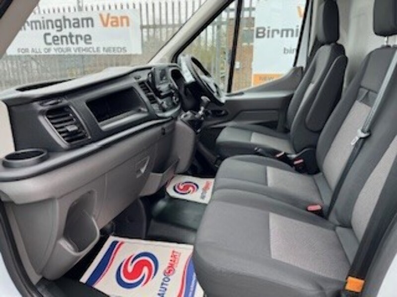 Ford Transit 350 EcoBlue Leader - U8629