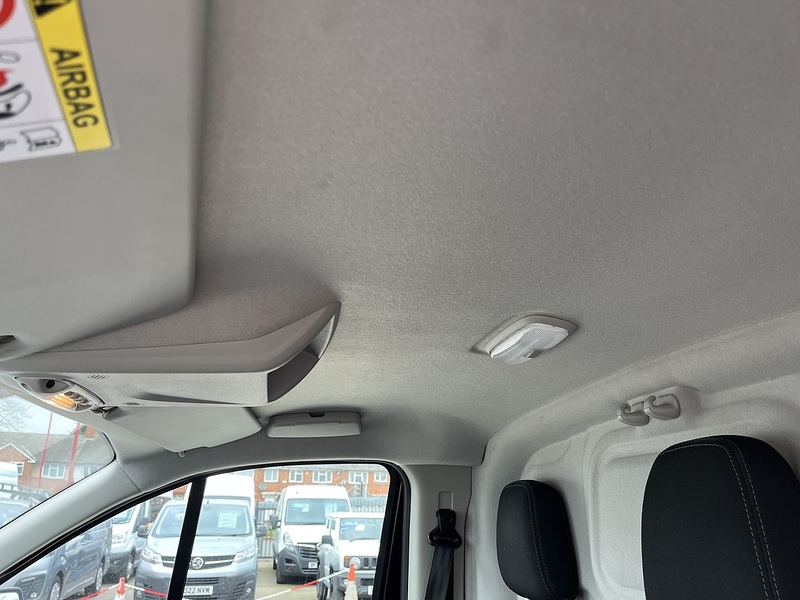 Ford Transit 350 EcoBlue Leader - U8629