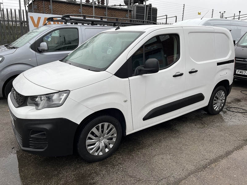 Peugeot 1.5 BlueHDi 1000 Professional Standard Panel Van SWB Euro 6 5dr