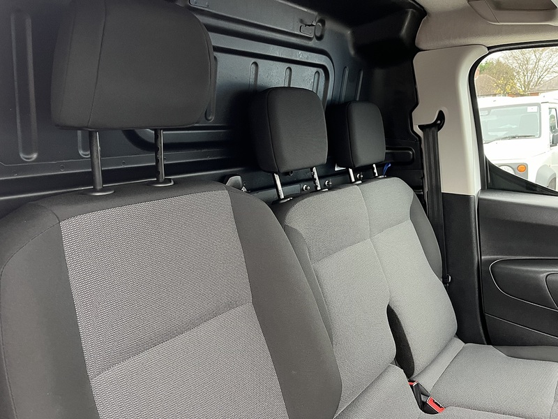 Peugeot 1.5 BlueHDi 1000 Professional Standard Panel Van SWB Euro 6 5dr