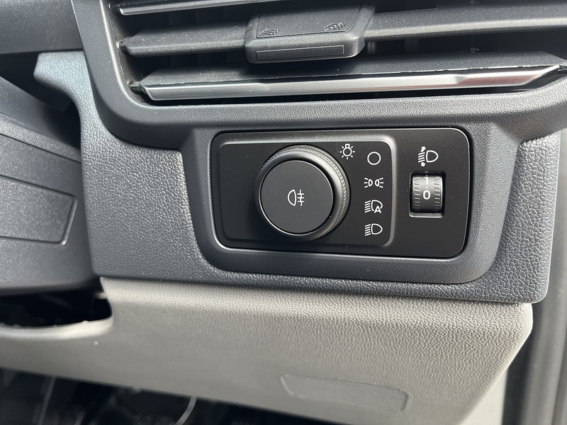 Ford 2.0 300 EcoBlue Limited Panel Van 5dr Diesel Manual L1 H1 Euro 6 (s/s) (136 ps)