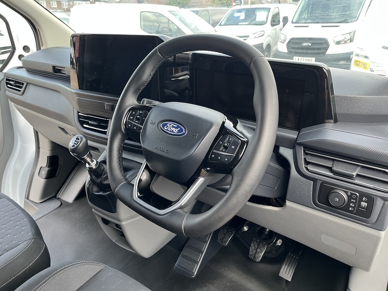 Ford 2.0 300 EcoBlue Limited Panel Van 5dr Diesel Manual L1 H1 Euro 6 (s/s) (136 ps)