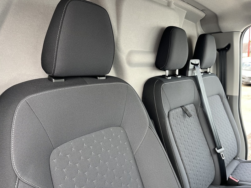 Ford 2.0 300 EcoBlue Limited Panel Van 5dr Diesel Manual L1 H1 Euro 6 (s/s) (136 ps)