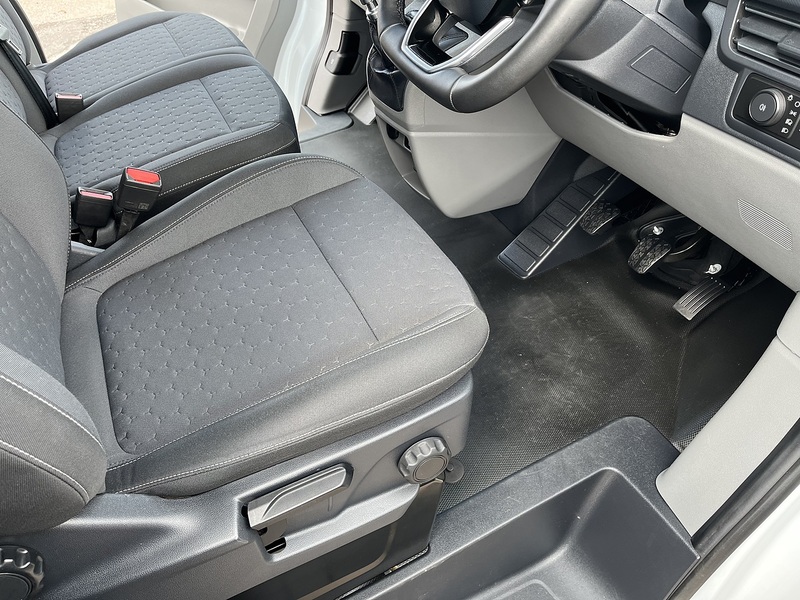 Ford 2.0 300 EcoBlue Limited Panel Van 5dr Diesel Manual L1 H1 Euro 6 (s/s) (136 ps)