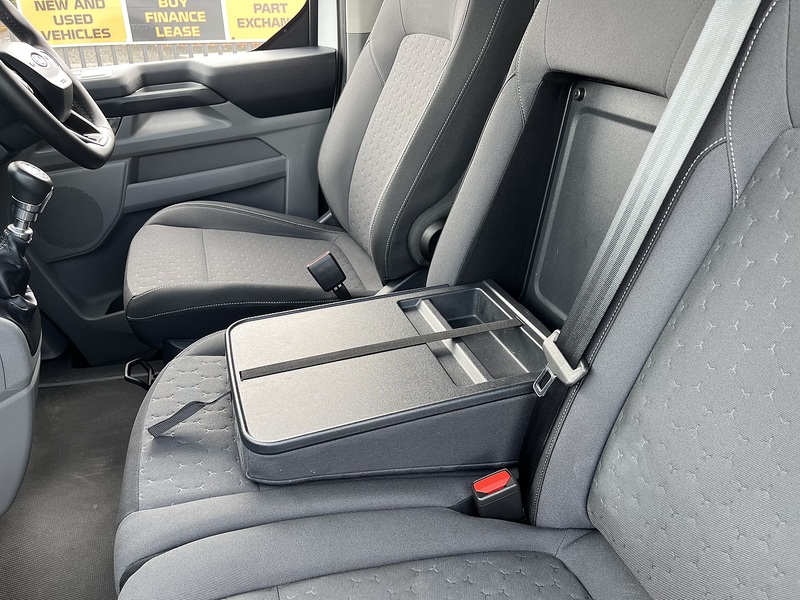 Ford 2.0 300 EcoBlue Limited Panel Van 5dr Diesel Manual L1 H1 Euro 6 (s/s) (136 ps)