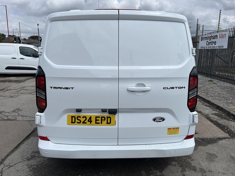 Ford 2.0 300 EcoBlue Limited Panel Van 5dr Diesel Manual L1 H1 Euro 6 (s/s) (136 ps)